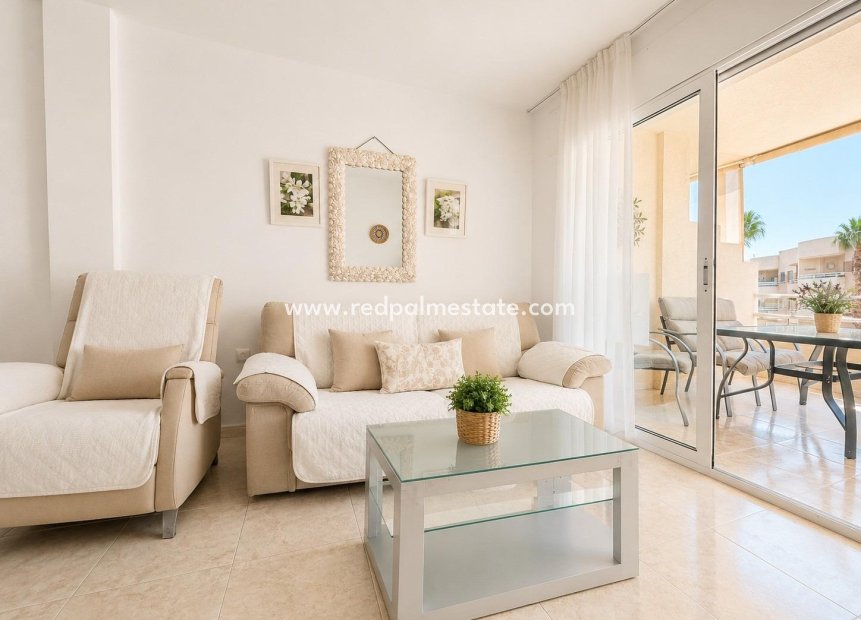 Resale - Apartment -
Orihuela Costa - Campoamor