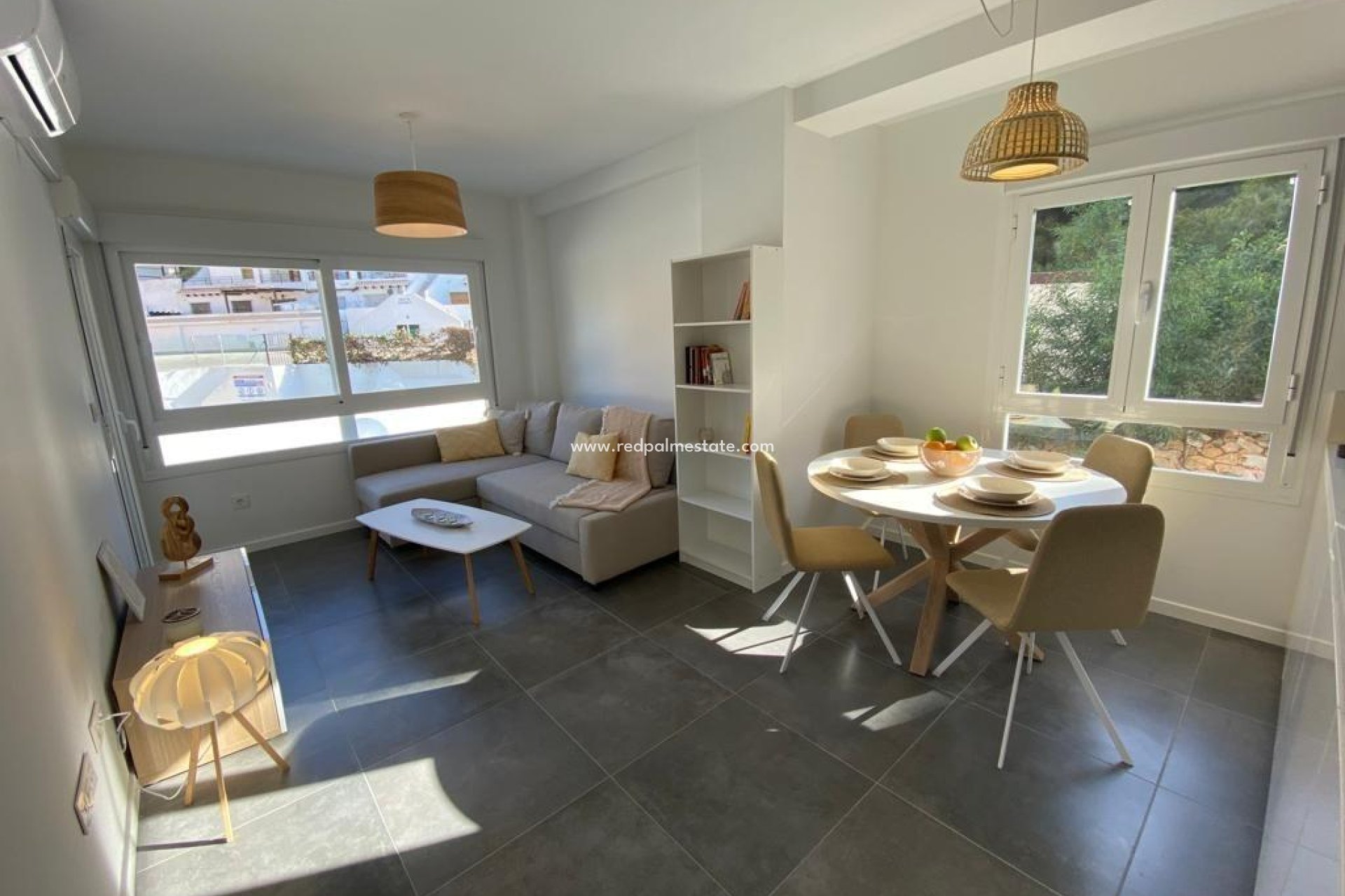 Resale - Apartment -
Orihuela Costa - Campoamor