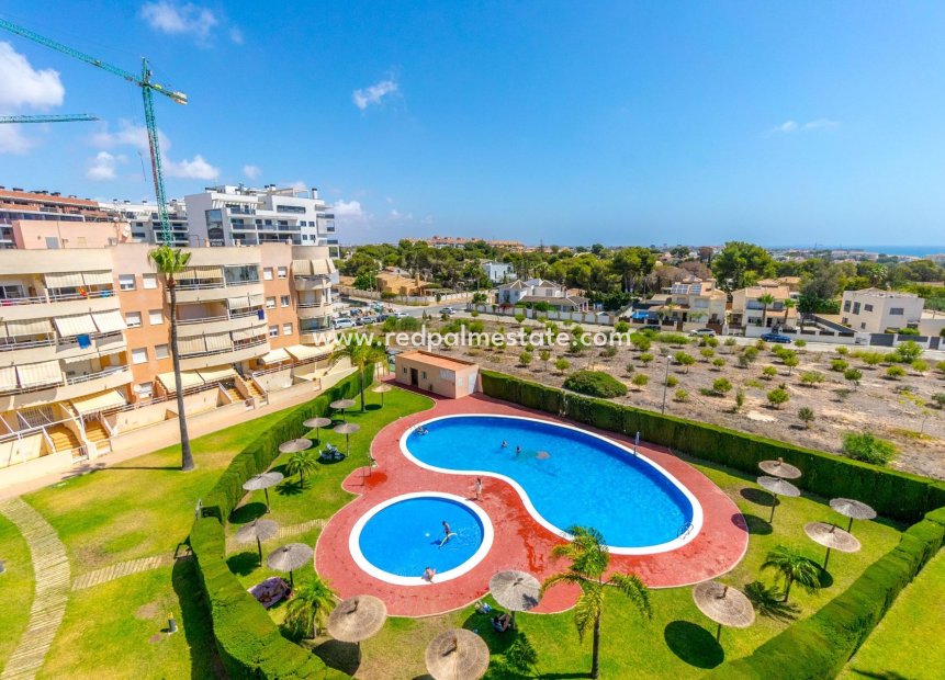Resale - Apartment -
Orihuela Costa - Campoamor