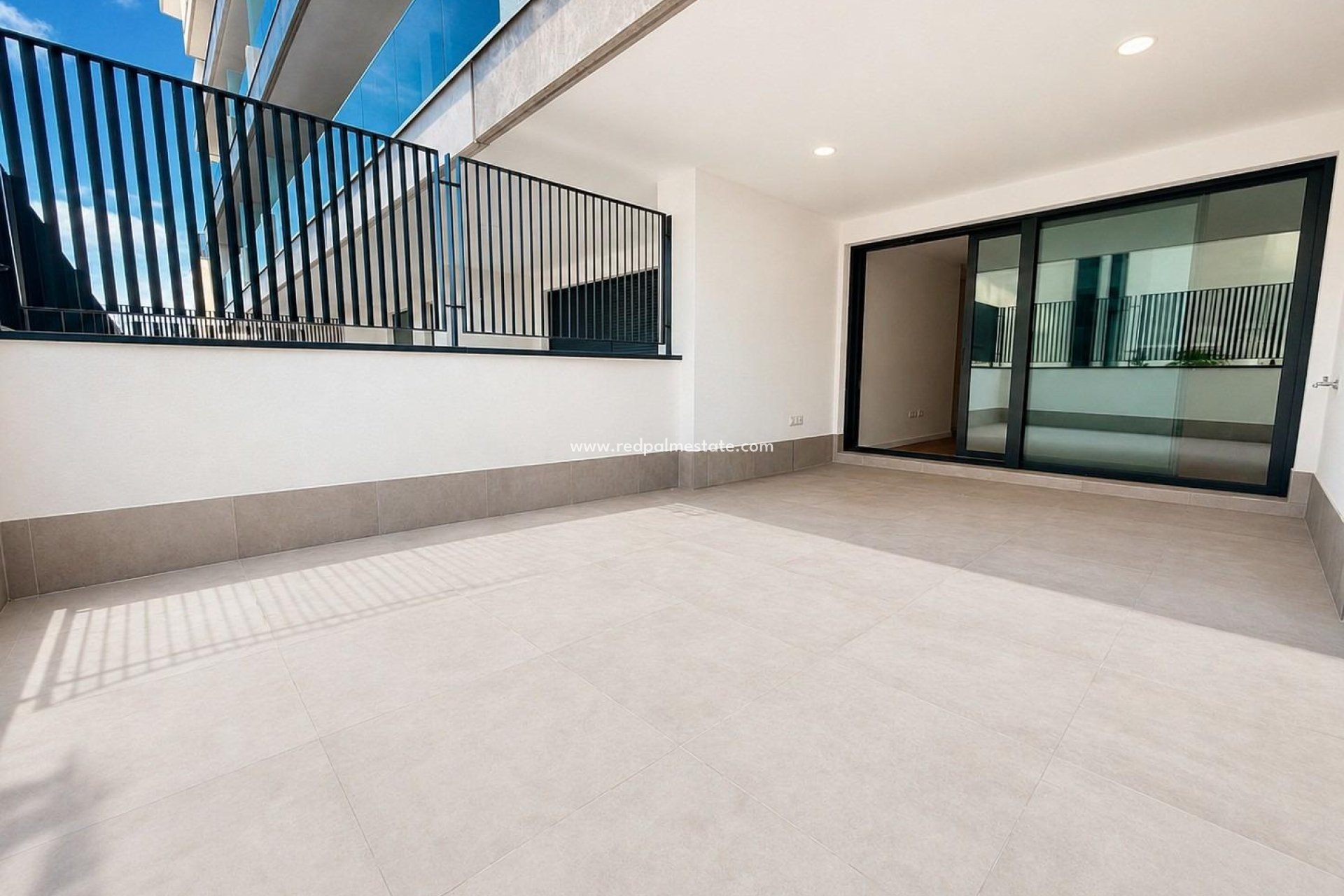 Resale - Apartment -
Orihuela Costa - Campoamor