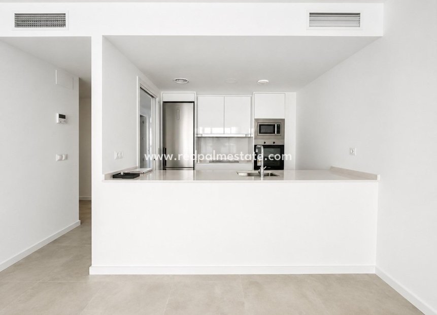Resale - Apartment -
Orihuela Costa - Campoamor