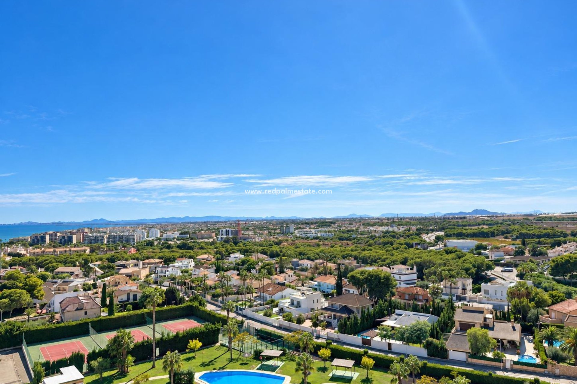 Resale - Apartment -
Orihuela Costa - Campoamor