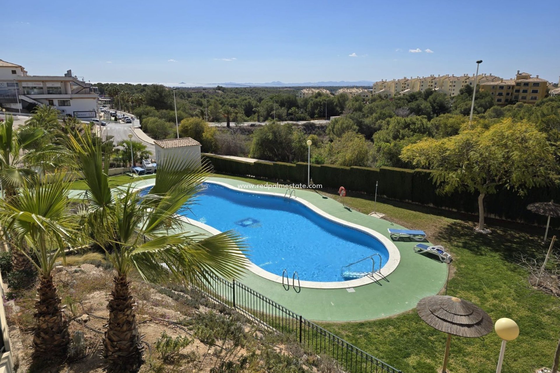 Resale - Apartment -
Orihuela Costa - Campoamor