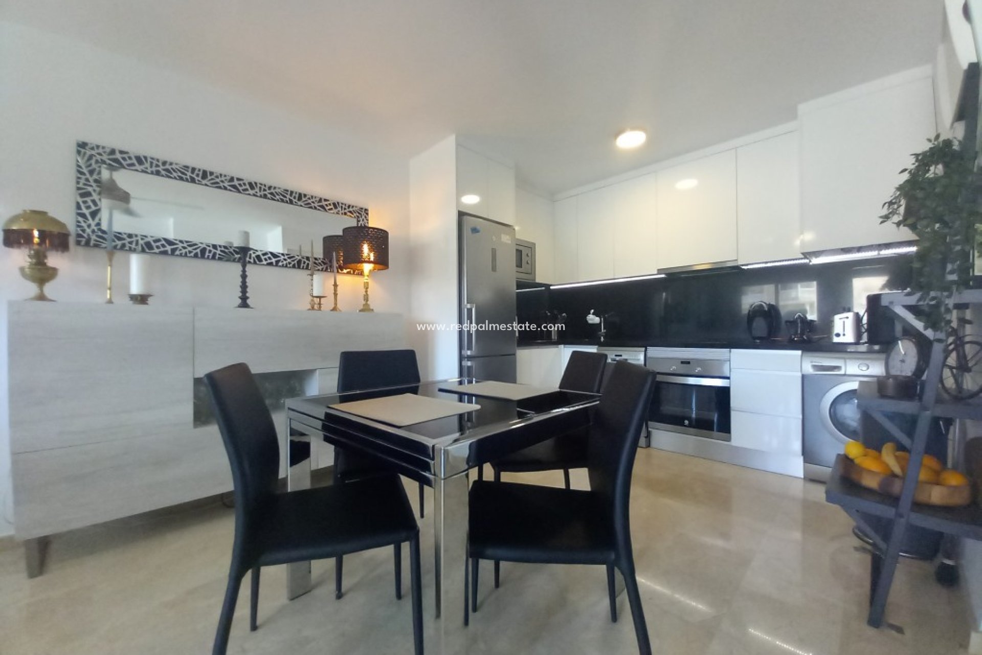 Resale - Apartment -
Orihuela Costa - Campoamor