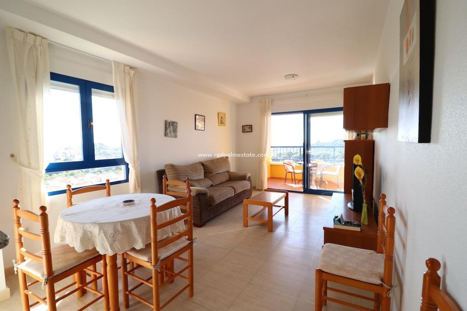 Resale - Apartment -
Orihuela Costa - Campoamor