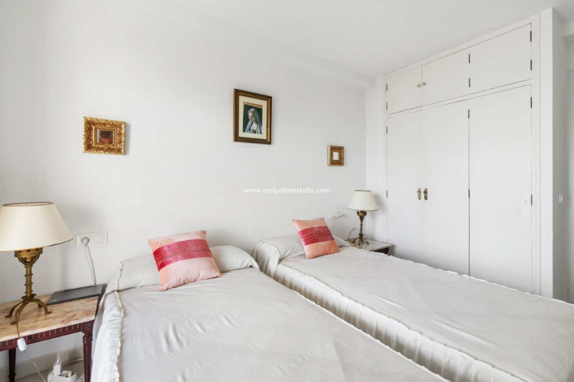 Resale - Apartment -
Orihuela Costa - Campoamor