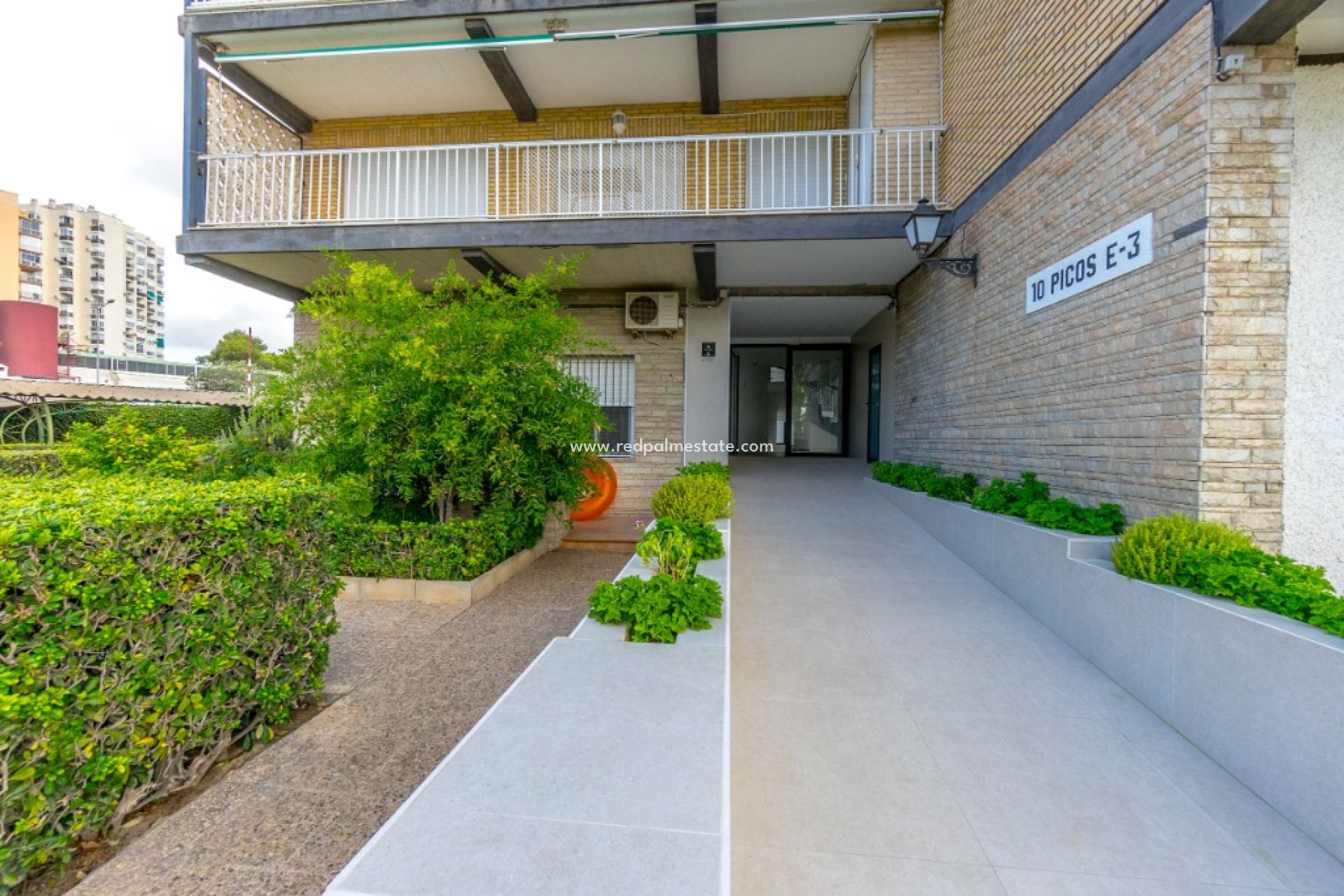 Resale - Apartment -
Orihuela Costa - Campoamor