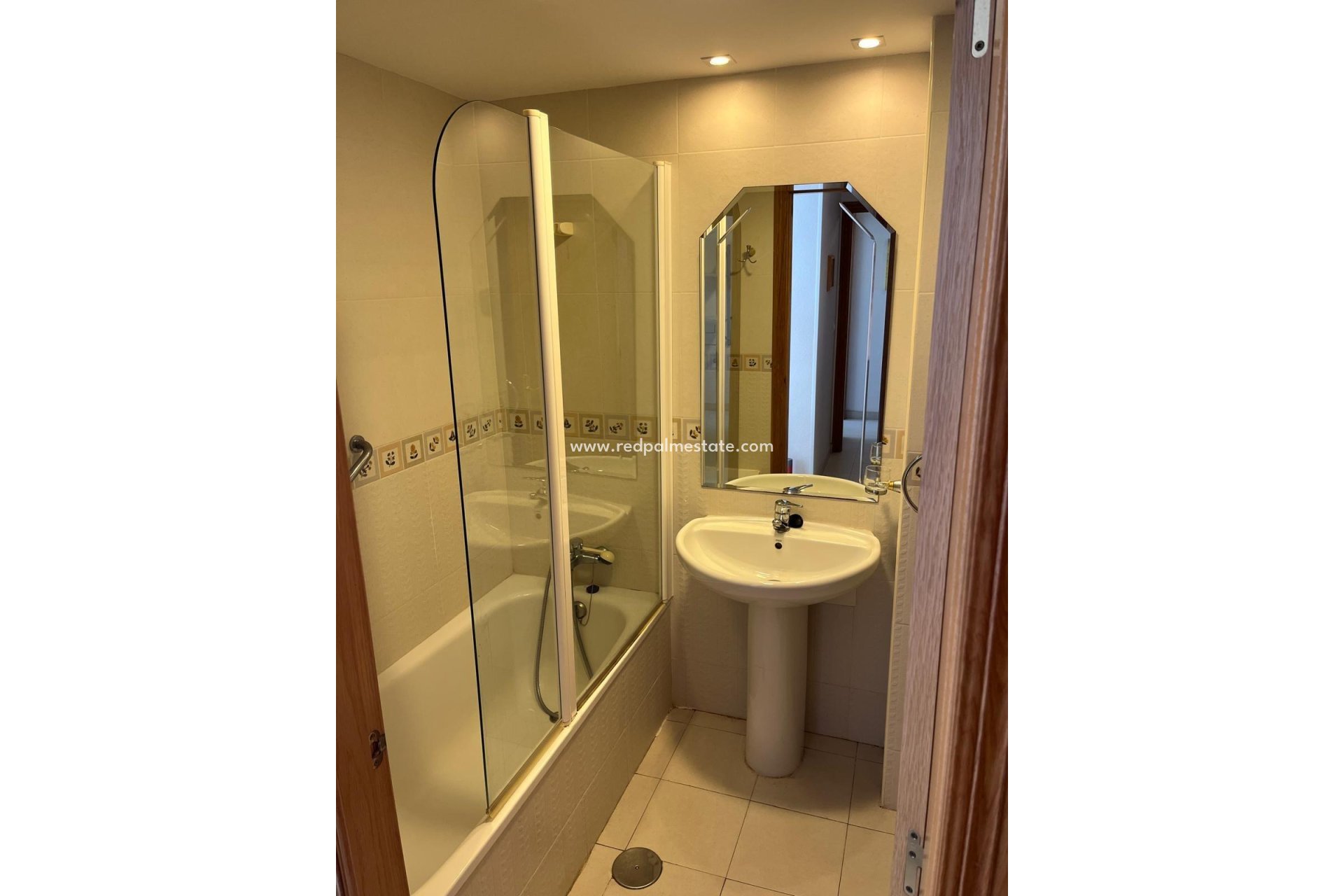 Resale - Apartment -
Orihuela Costa - Campoamor