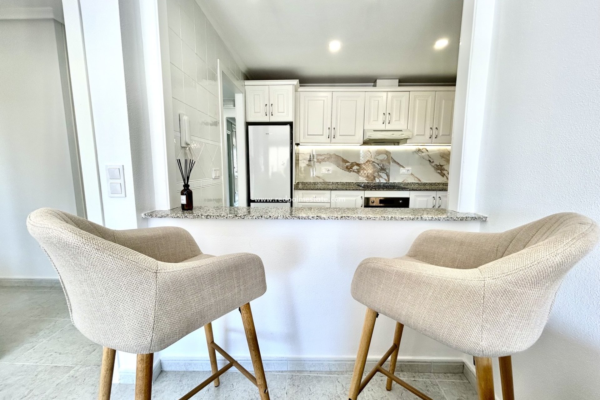 Resale - Apartment -
Orihuela Costa - Campoamor