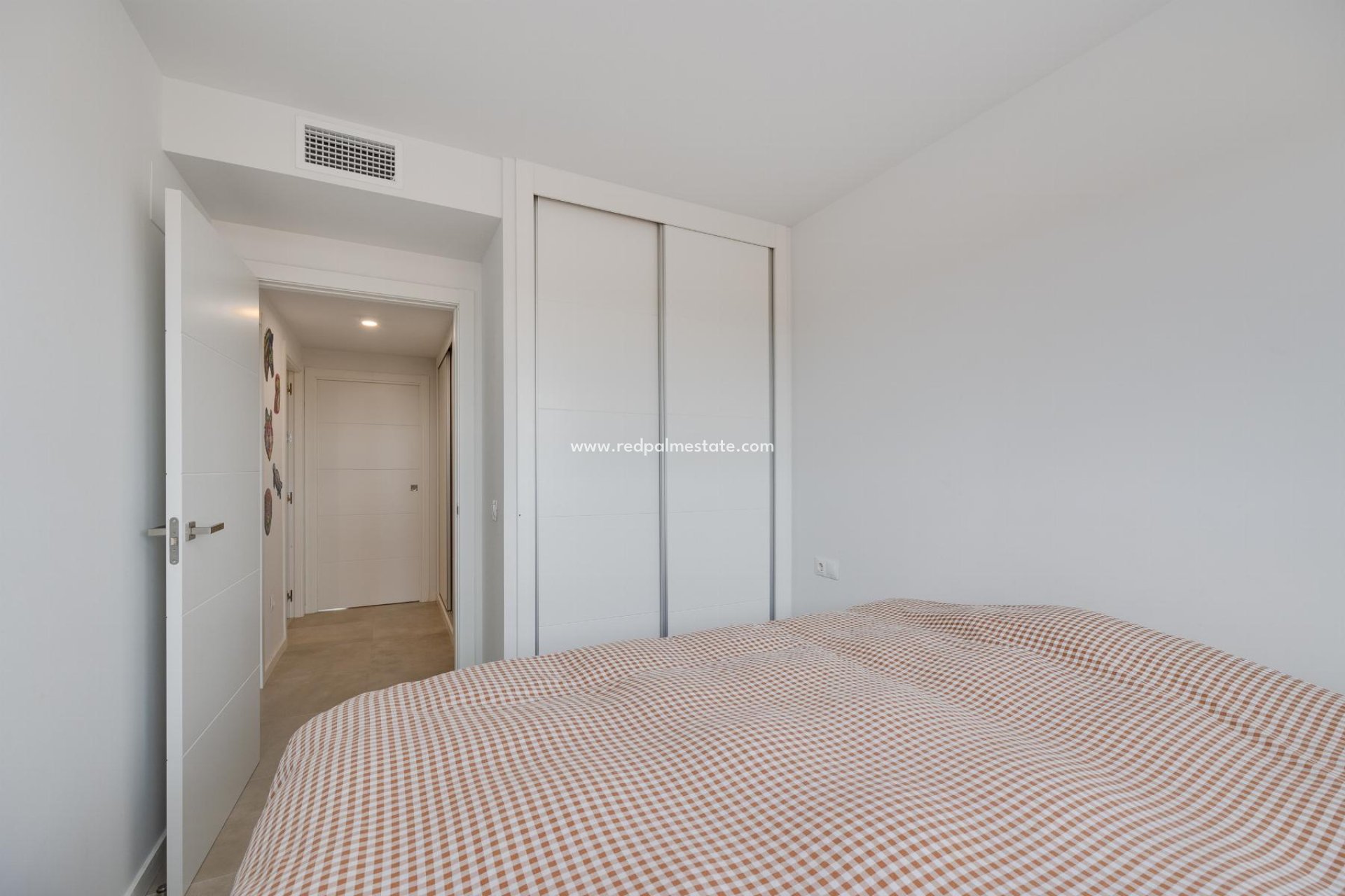 Resale - Apartment -
Orihuela Costa - Campoamor
