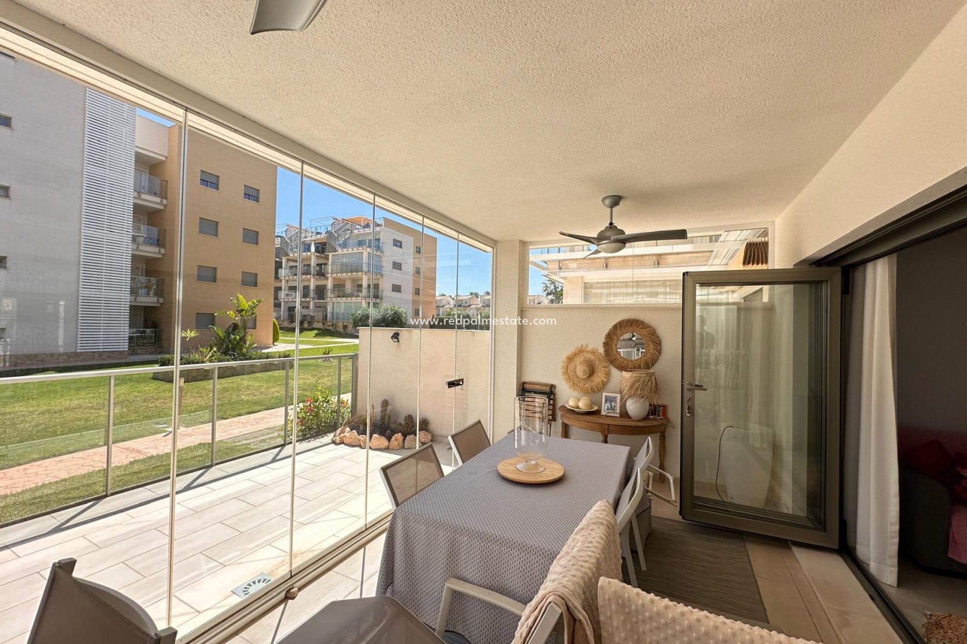 Resale - Apartment -
Orihuela Costa - Costa Blanca