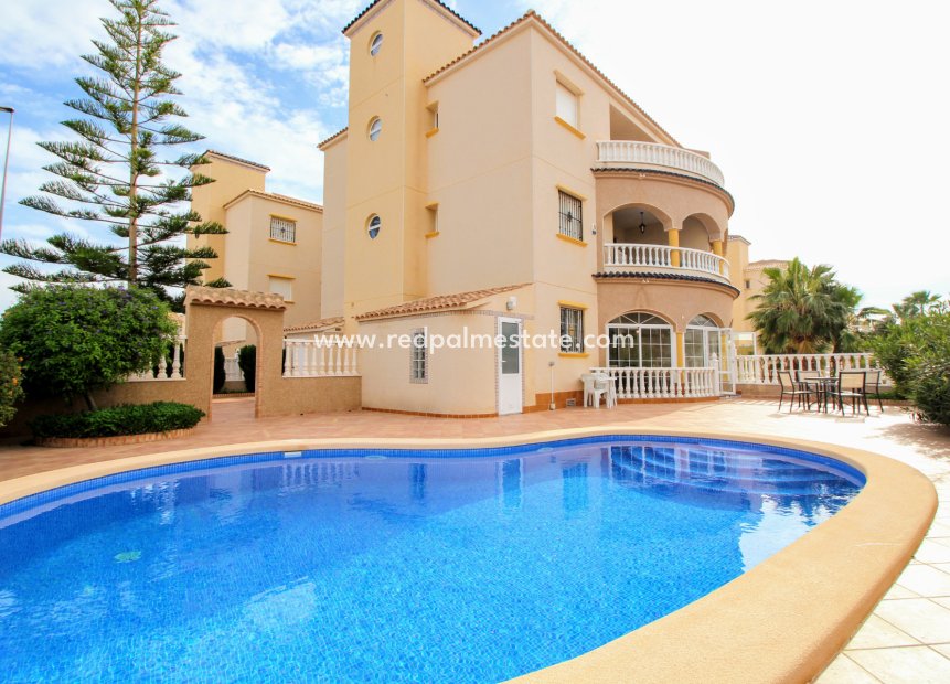 Resale - Apartment -
Orihuela Costa - Costa Blanca