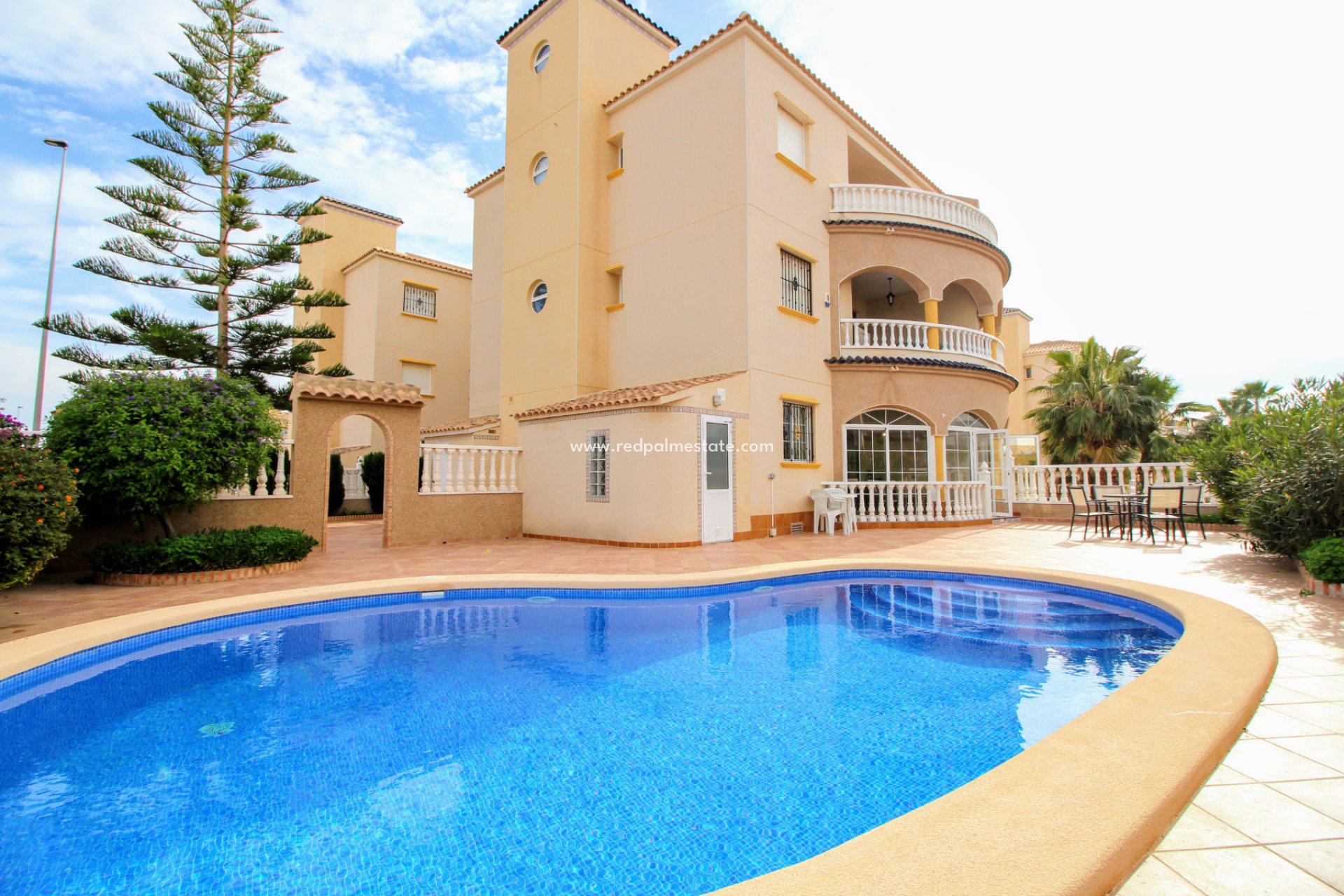 Resale - Apartment -
Orihuela Costa - Costa Blanca