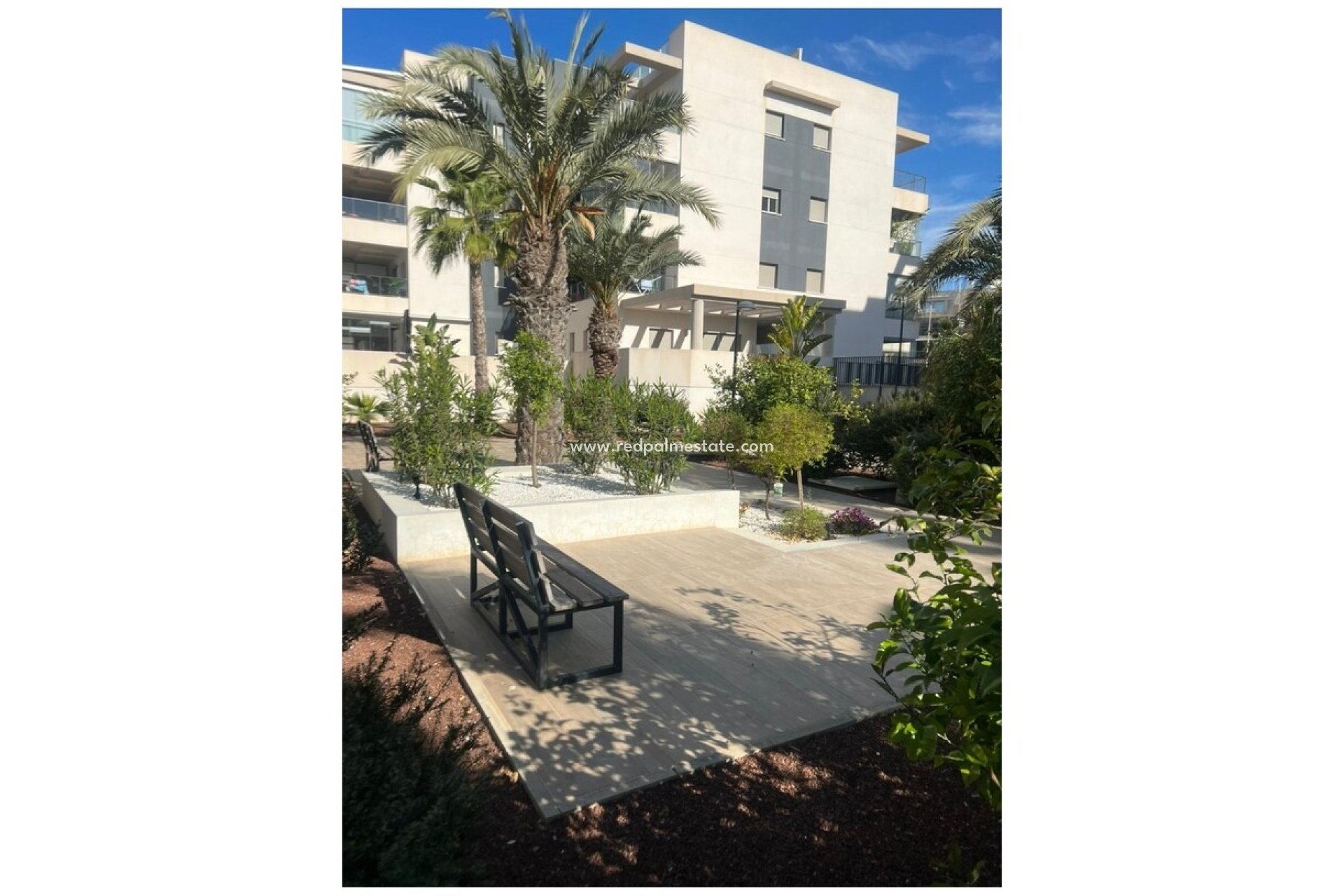 Resale - Apartment -
Orihuela Costa - Costa Blanca