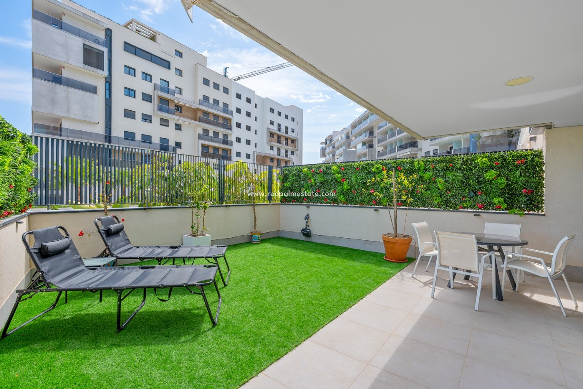 Resale - Apartment -
Orihuela Costa - Dehesa de campoamor