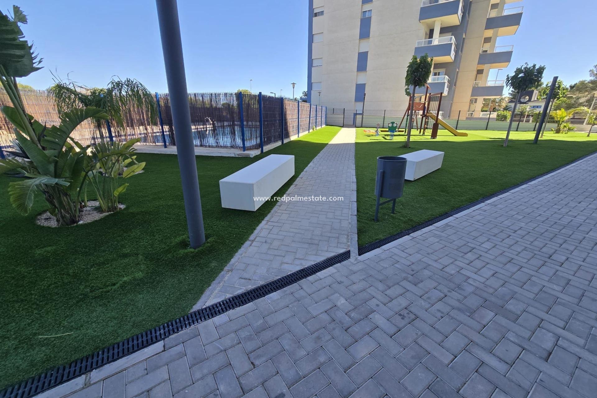 Resale - Apartment -
Orihuela Costa - Dehesa De Campoamor