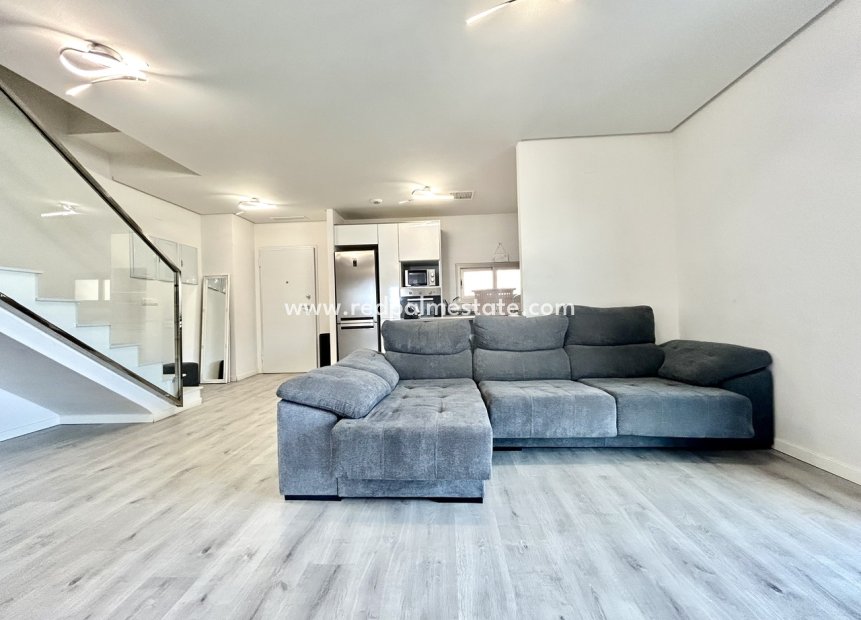 Resale - Apartment -
Orihuela Costa - Inland