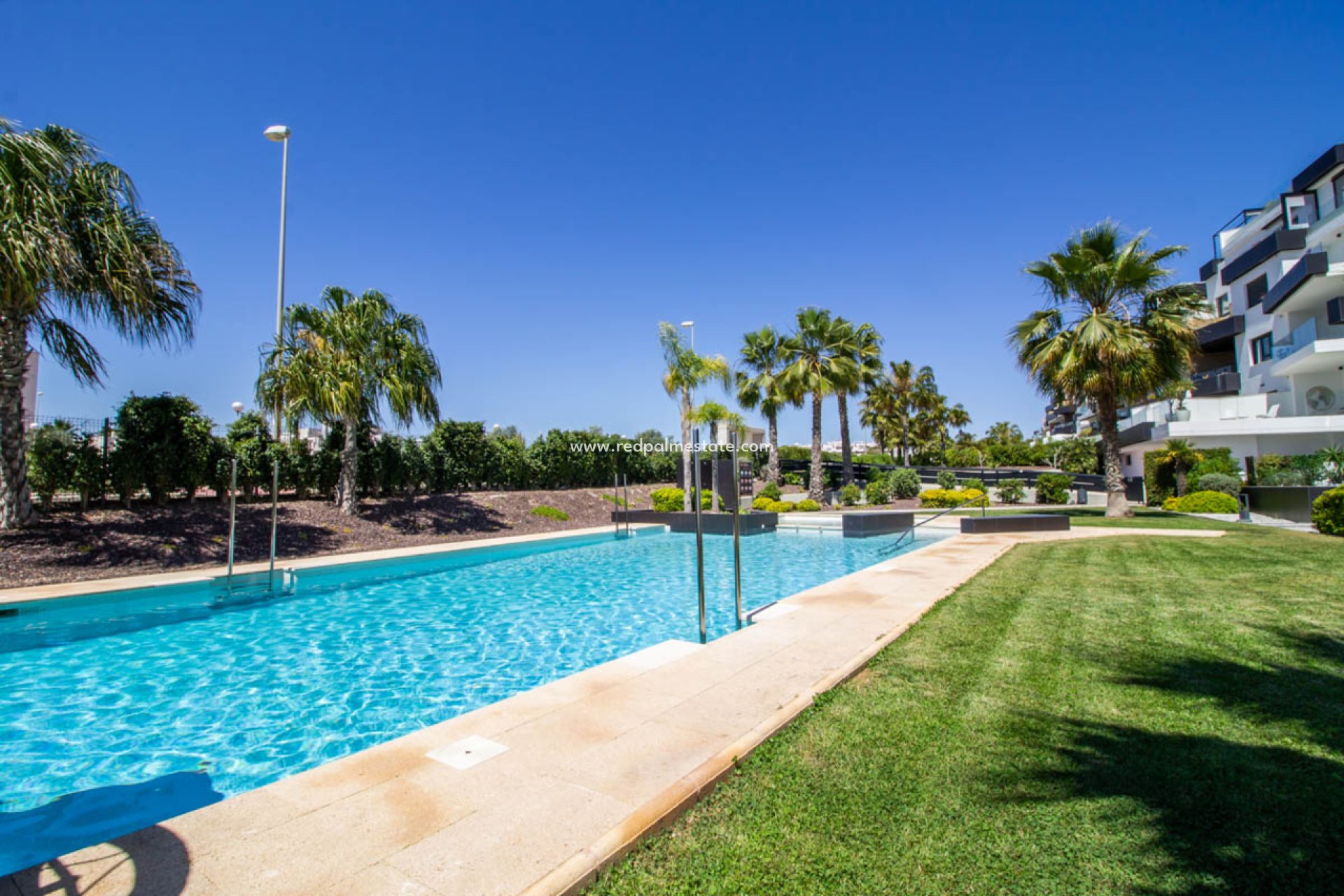 Resale - Apartment -
Orihuela Costa - Inland