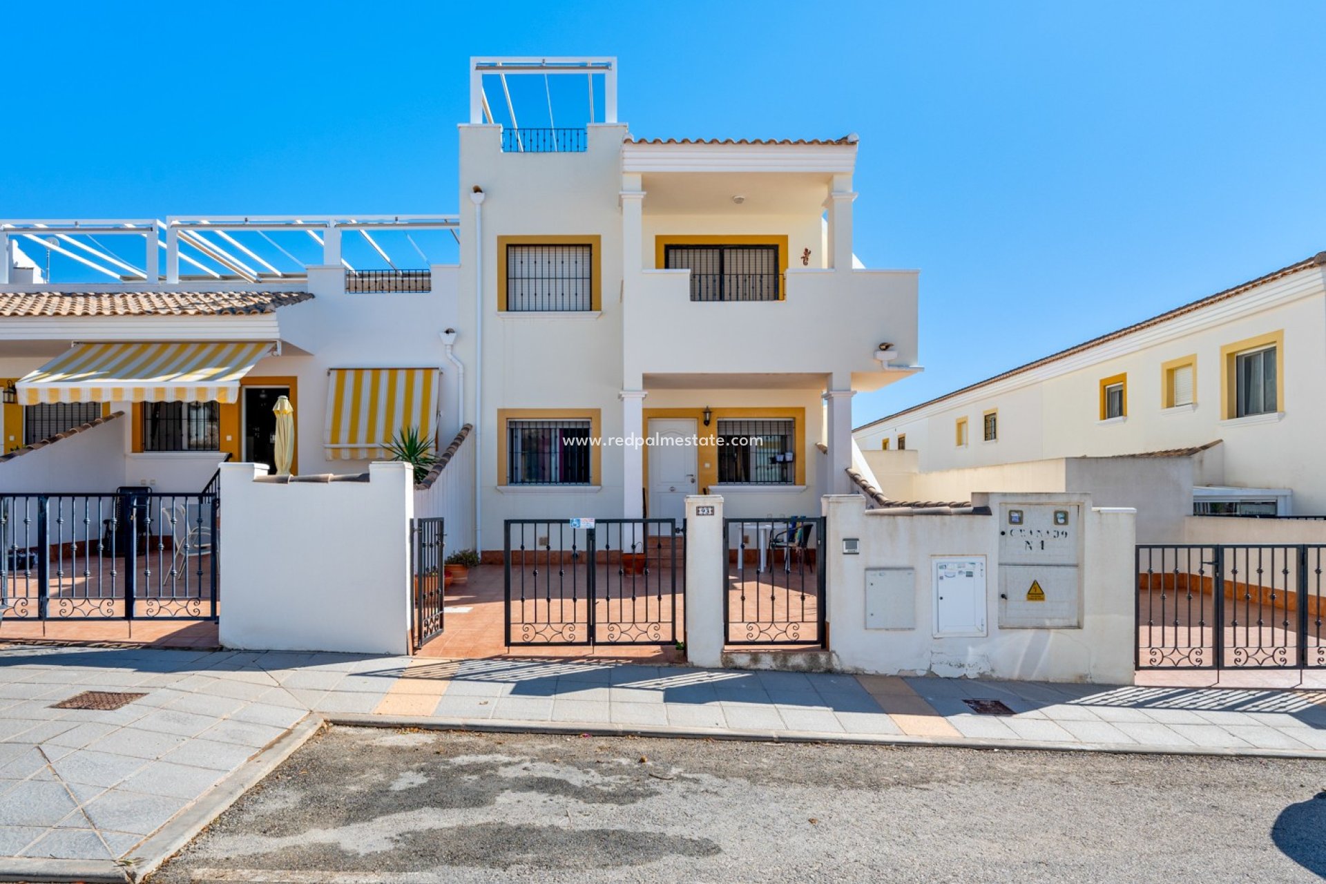 Resale - Apartment -
Orihuela Costa - Inland