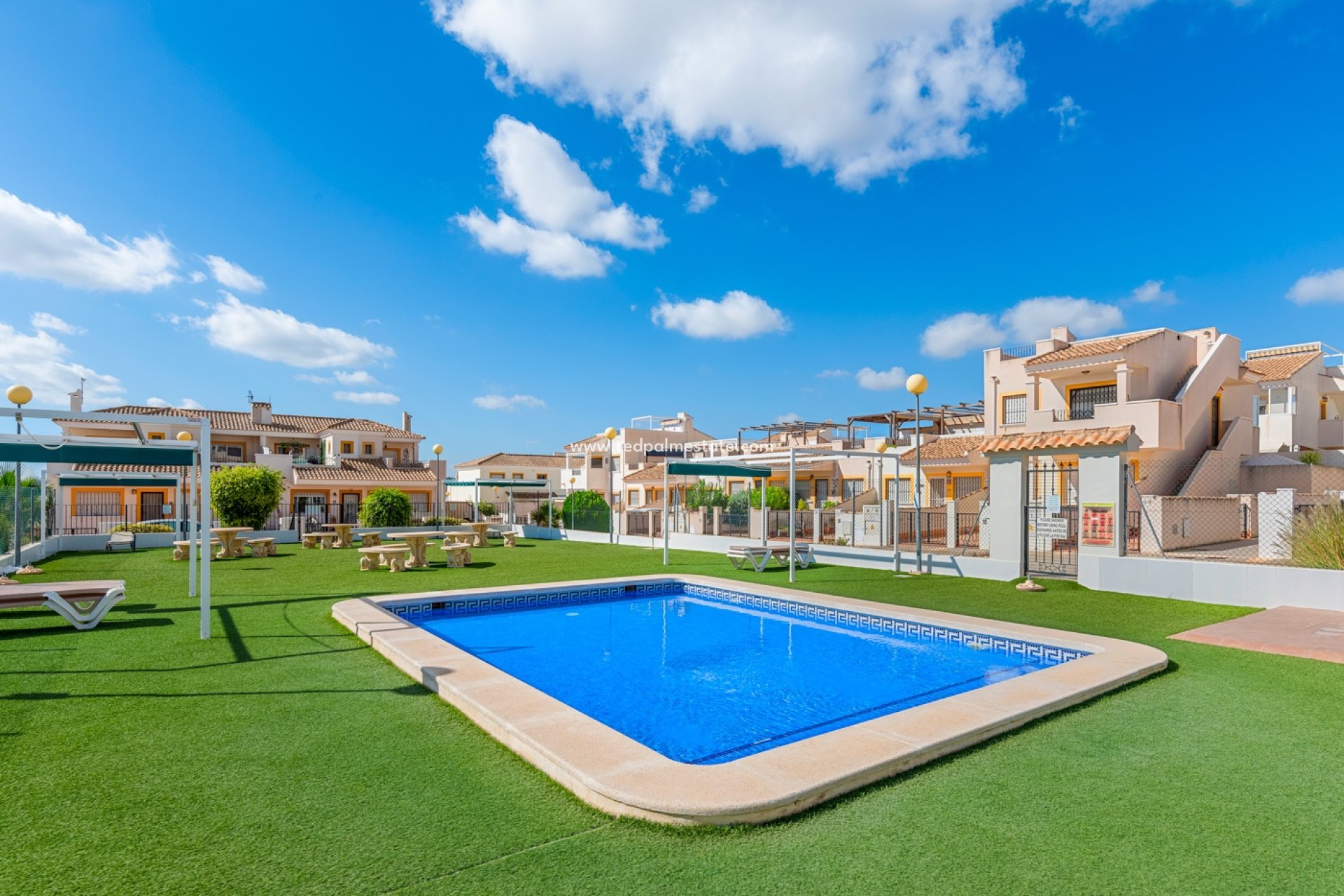 Resale - Apartment -
Orihuela Costa - Inland