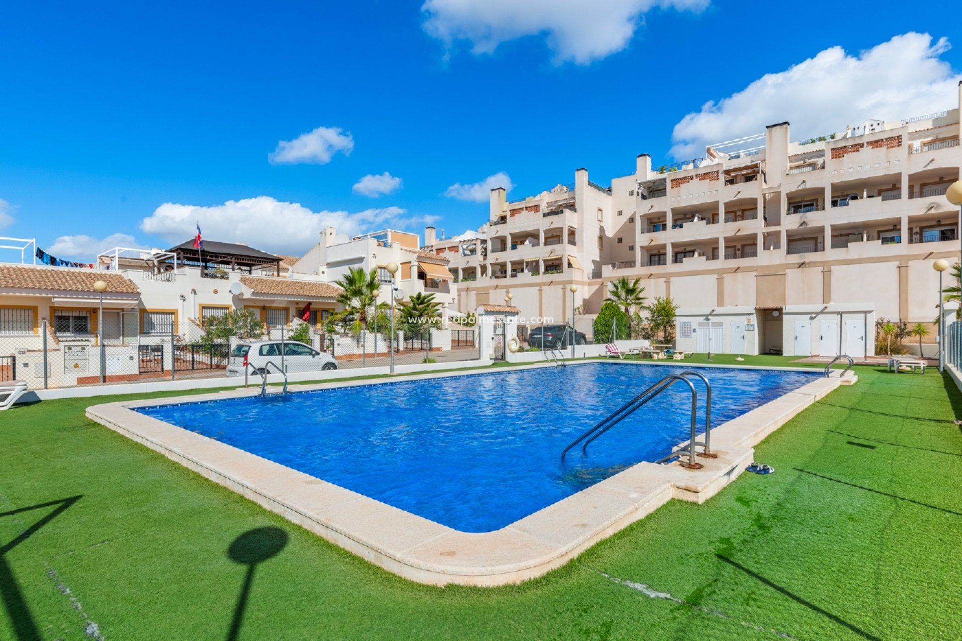 Resale - Apartment -
Orihuela Costa - Inland