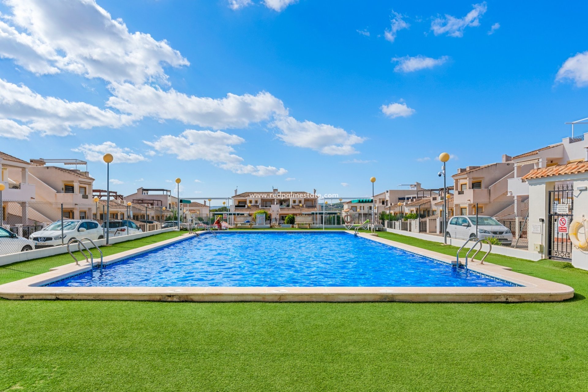 Resale - Apartment -
Orihuela Costa - Inland