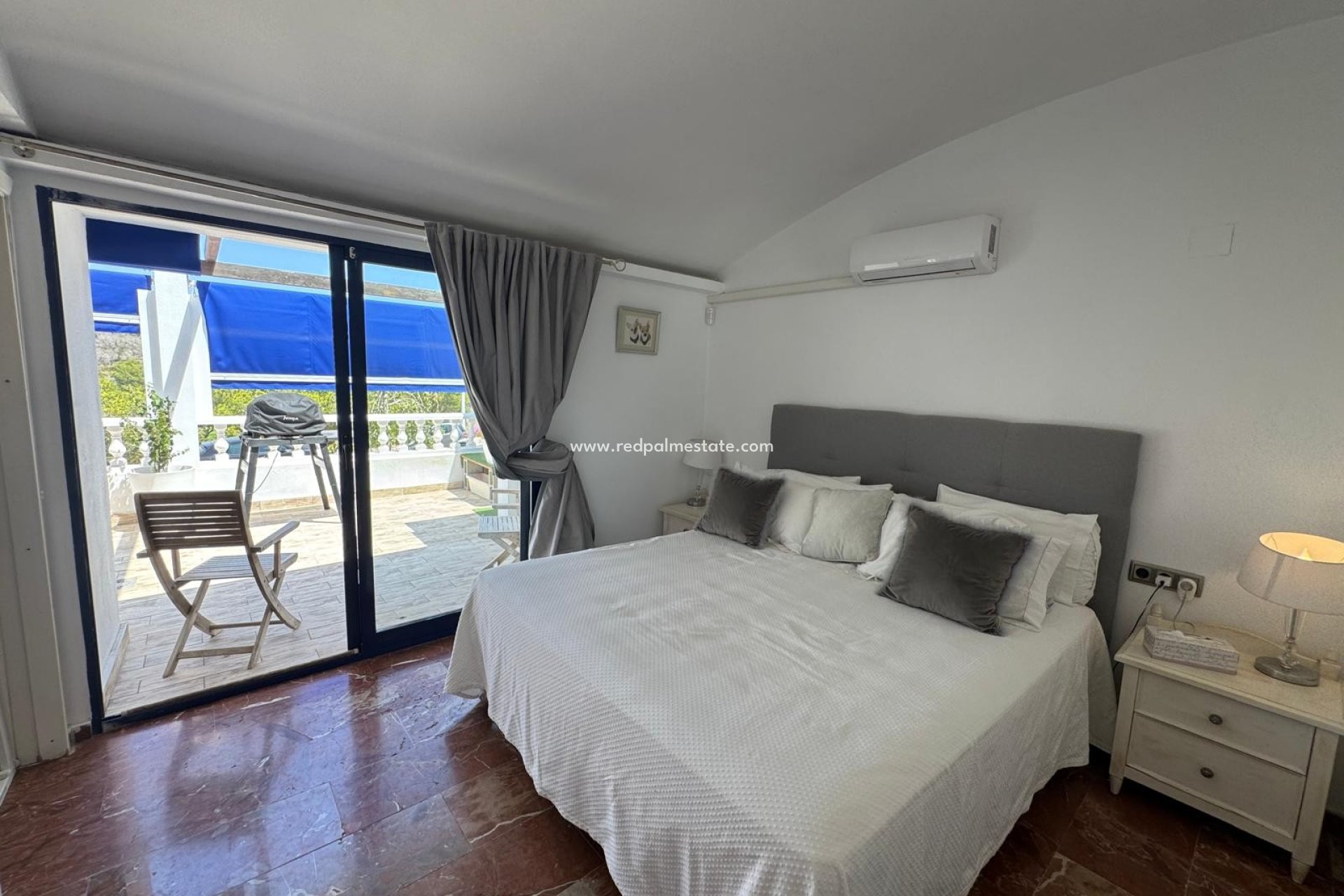 Resale - Apartment -
Orihuela Costa - Inland