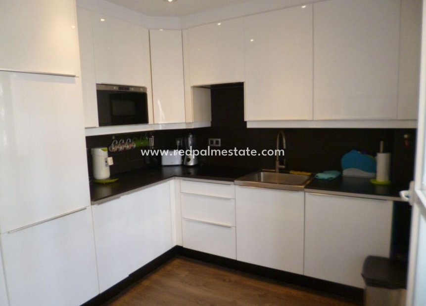 Resale - Apartment -
Orihuela Costa - Inland