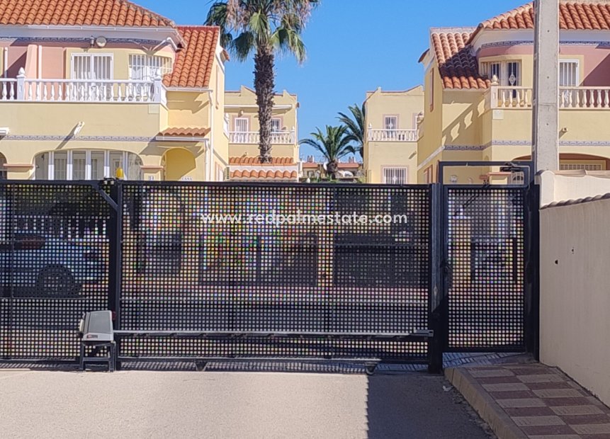 Resale - Apartment -
Orihuela Costa - Inland