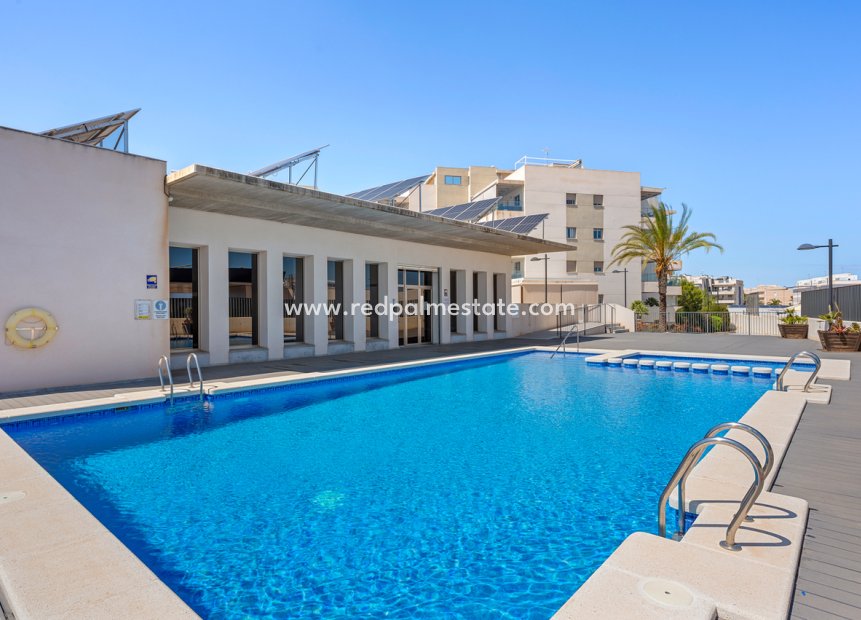 Resale - Apartment -
Orihuela Costa - Inland