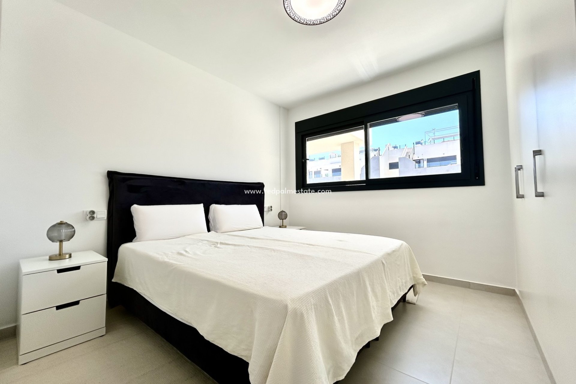Resale - Apartment -
Orihuela Costa - Inland