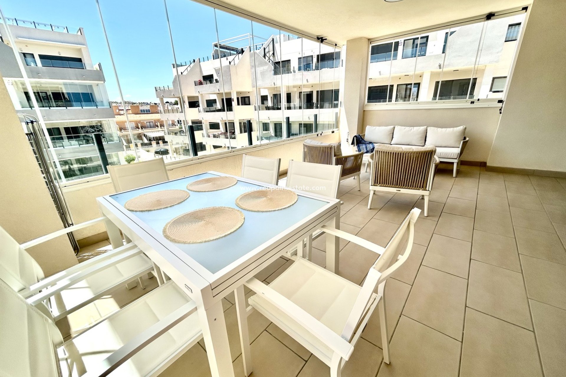 Resale - Apartment -
Orihuela Costa - Inland