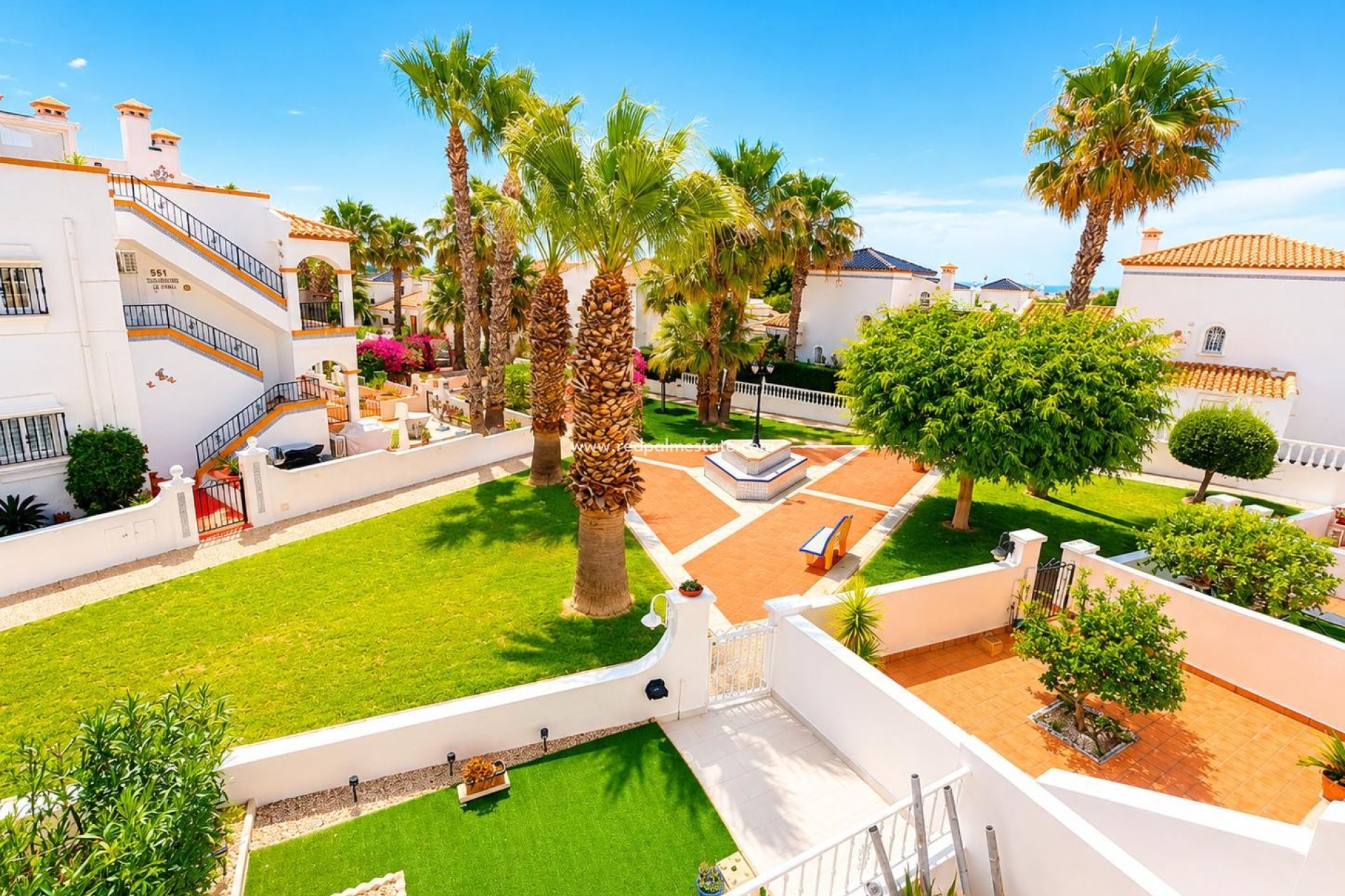 Resale - Apartment -
Orihuela Costa - Inland
