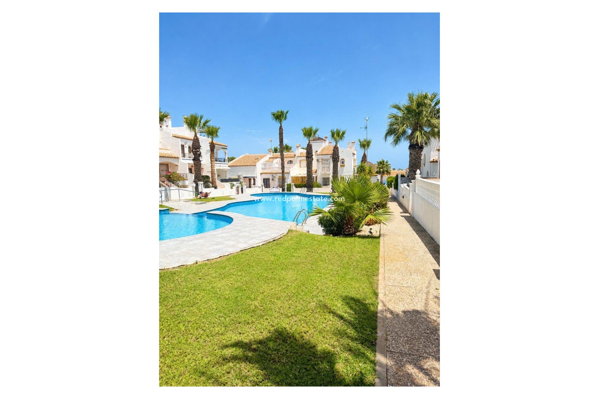 Resale - Apartment -
Orihuela Costa - Inland