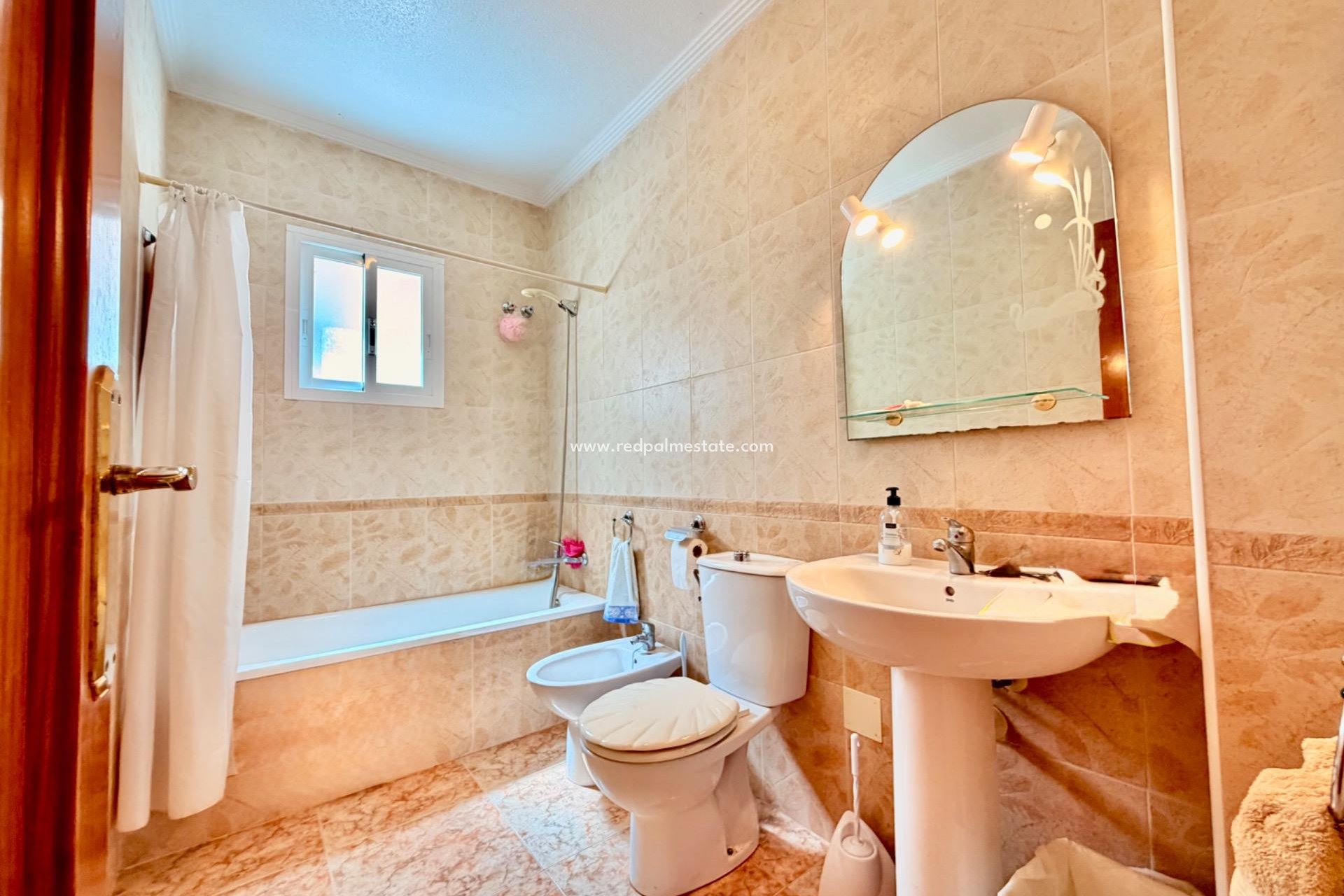 Resale - Apartment -
Orihuela Costa - La Ciñuelica - Villa Rosa