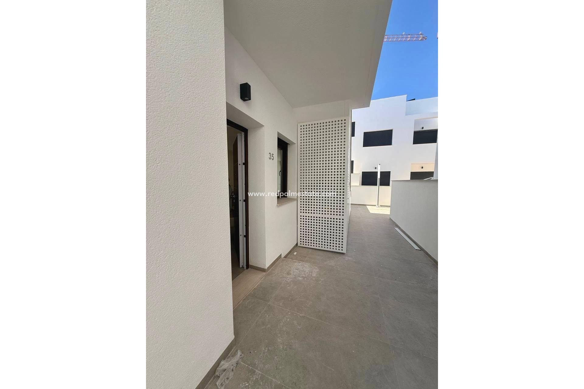 Resale - Apartment -
Orihuela Costa - La Florida