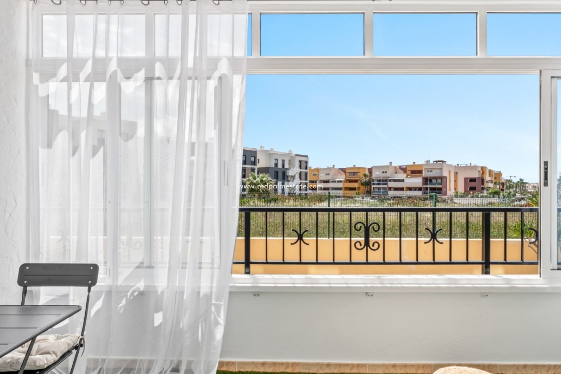 Resale - Apartment -
Orihuela Costa - La Florida
