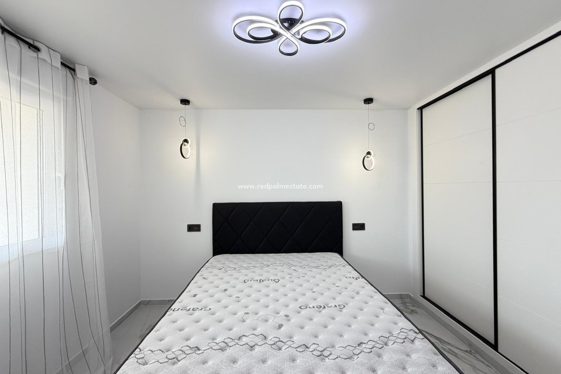 Resale - Apartment -
Orihuela Costa - La Zenia
