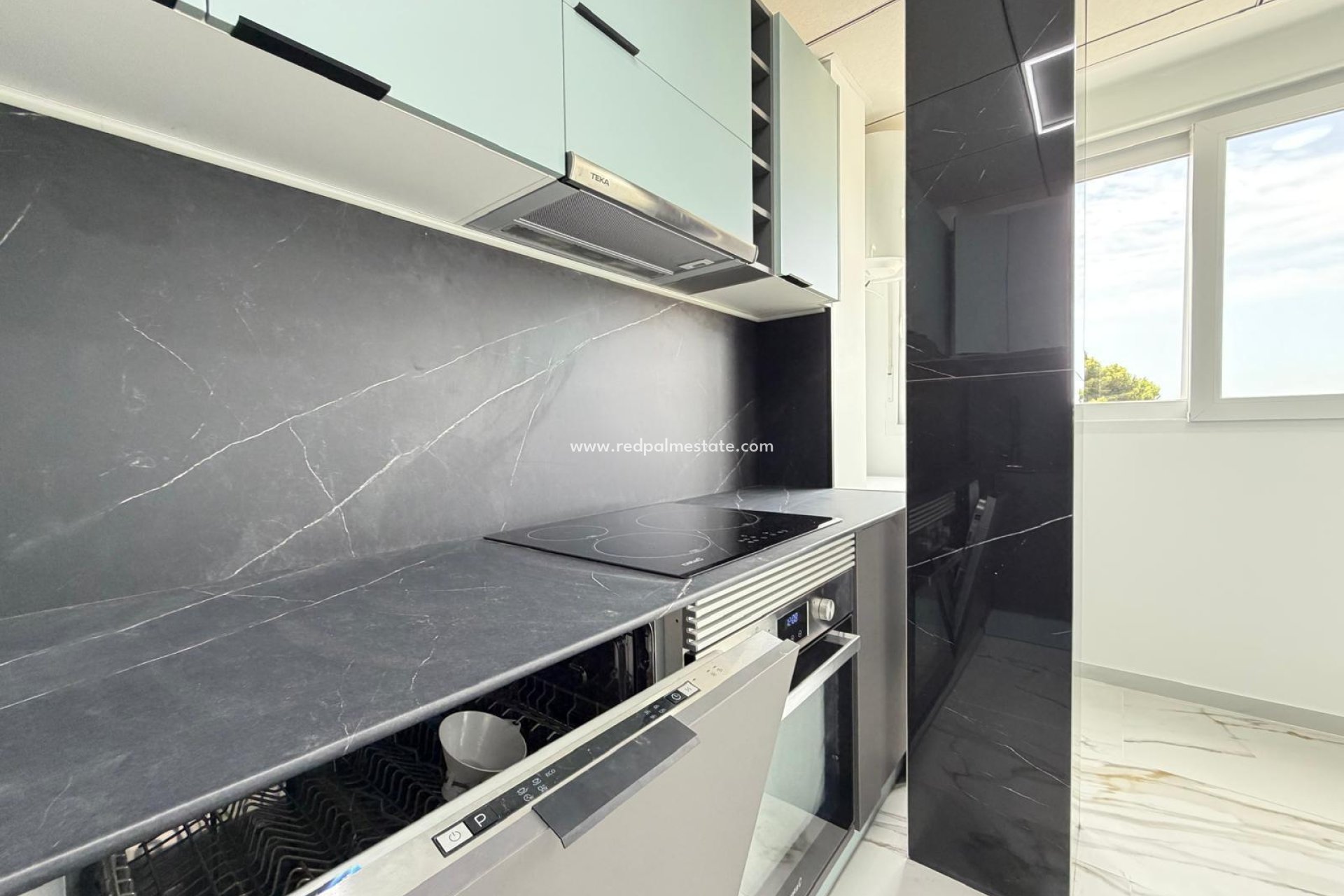 Resale - Apartment -
Orihuela Costa - La Zenia