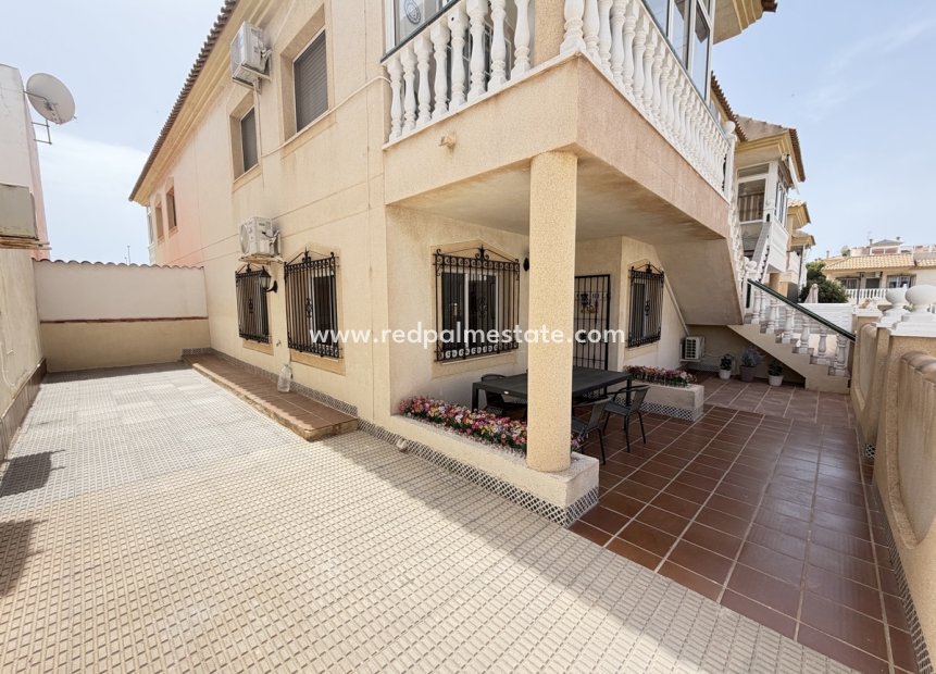 Resale - Apartment -
Orihuela Costa - La Zenia