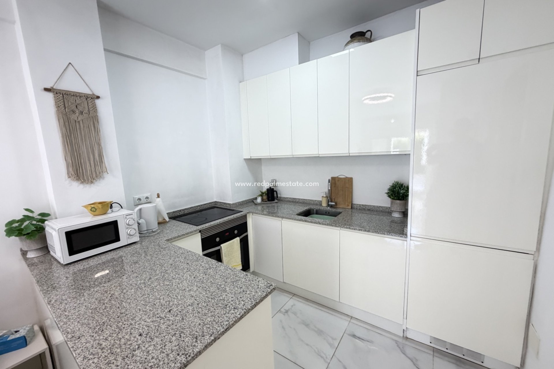 Resale - Apartment -
Orihuela Costa - La Zenia