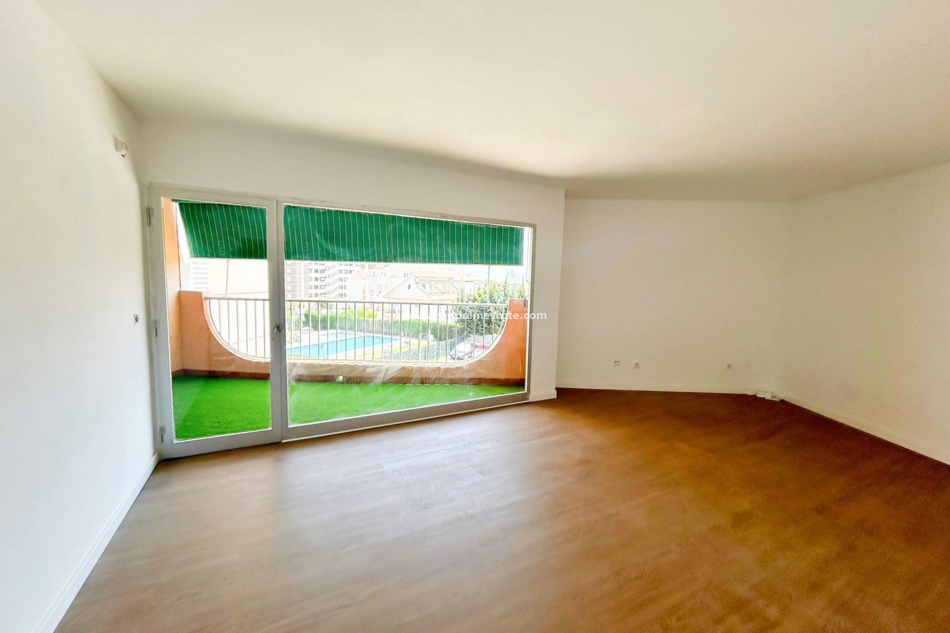 Resale - Apartment -
Orihuela Costa - La Zenia