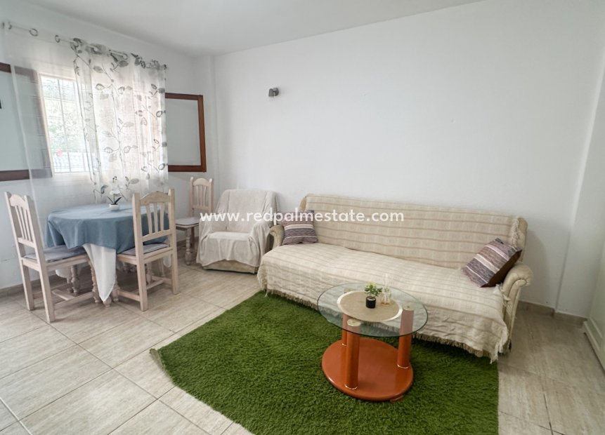 Resale - Apartment -
Orihuela Costa - La Zenia