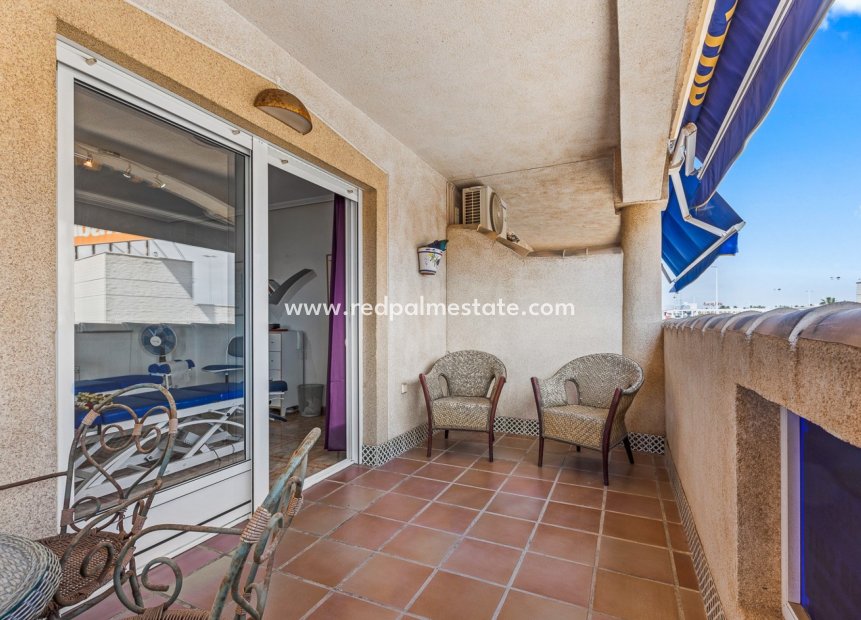 Resale - Apartment -
Orihuela Costa - La Zenia