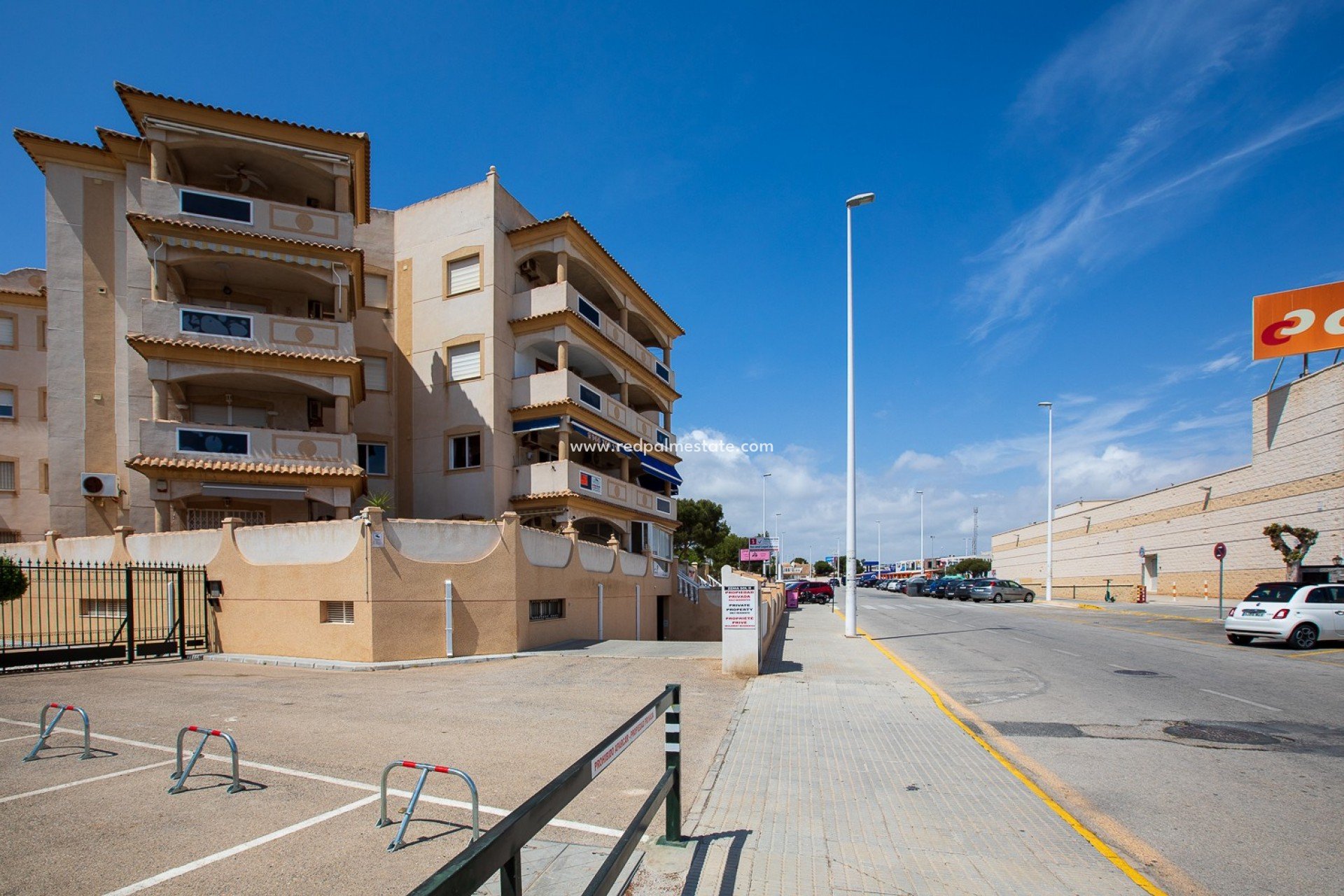 Resale - Apartment -
Orihuela Costa - La Zenia