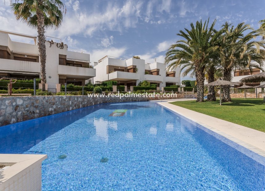 Resale - Apartment -
Orihuela Costa - La Zenia