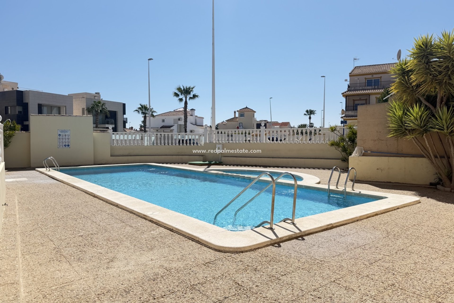 Resale - Apartment -
Orihuela Costa - La Zenia