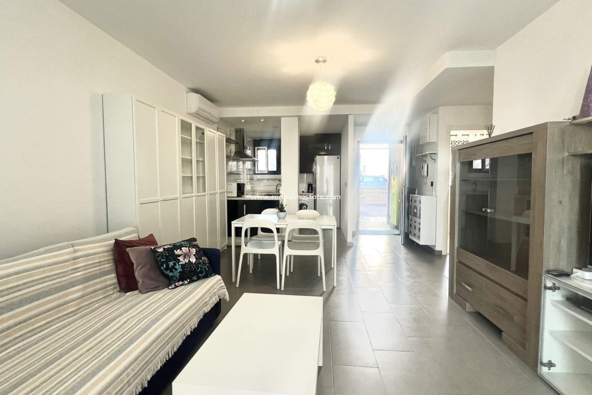Resale - Apartment -
Orihuela Costa - La Zenia