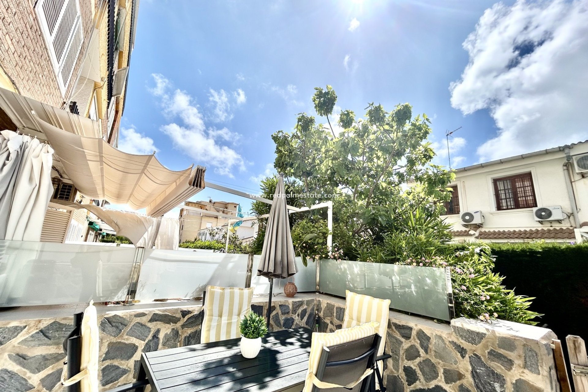 Resale - Apartment -
Orihuela Costa - La Zenia