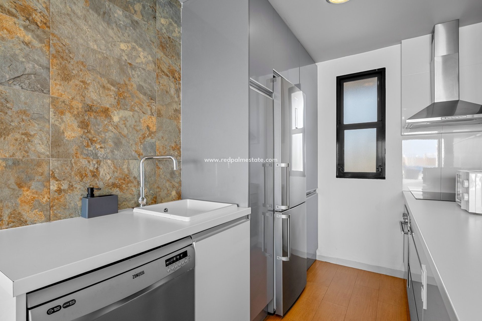 Resale - Apartment -
Orihuela Costa - La Zenia